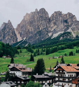 dolomites mountain peaks chauffeur tour