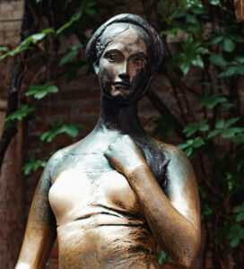 juliet statue verona art tour