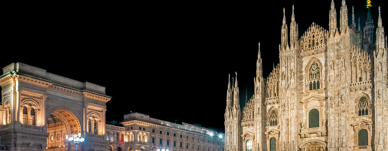 milan cathedral duomo night view